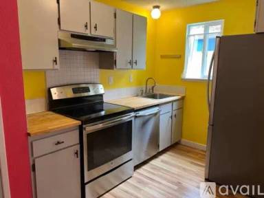 Main picture of 1618 Groves Ave NW