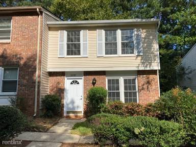 Main picture of 2890 Royal Path Ct