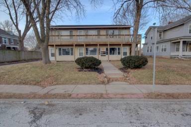 Main picture of 614 E 15th St