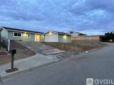 Main picture of 1140 Bay Oaks Dr