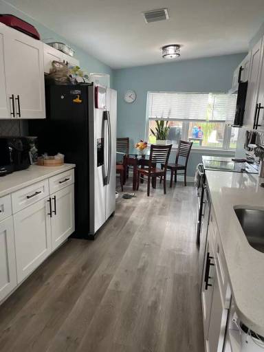 Main picture of 9620 Overlook Dr