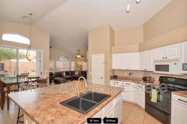 Main picture of 4206 E Redwood Ln