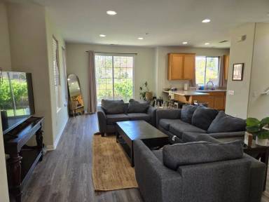 Main picture of 8533 Elliot Ln