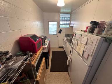 Main picture of 1256 Kinau St