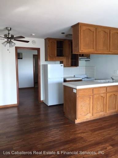 Main picture of 17210 Newhope St