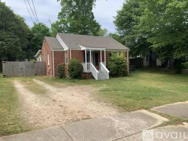 Main picture of 813 N King Charles Rd