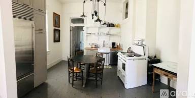 Main picture of 1360 Constance St