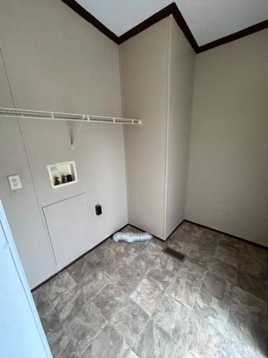 Main picture of 2896 Collins Dr