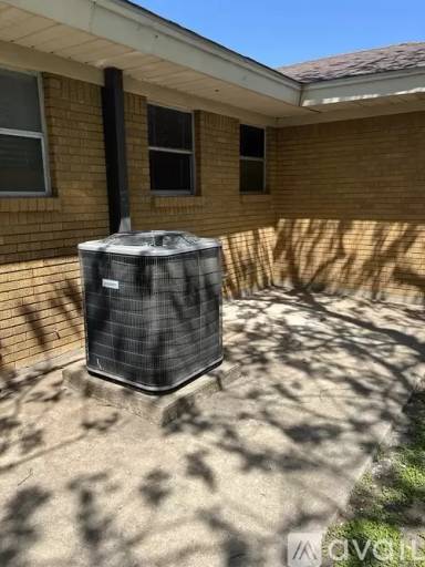 Main picture of 7101 Willis Ave