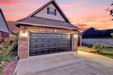 Main picture of 116 Cottage Ln