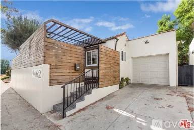 Main picture of 7462 Waring Ave