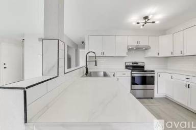 Main picture of 805 Soroya Dr SW