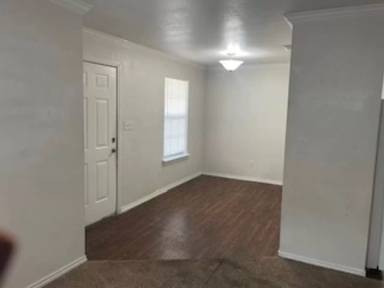 Main picture of 355 Oak - D