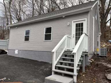 Main picture of 25 Beech St