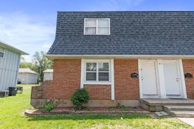 Main picture of 221 E Washington St