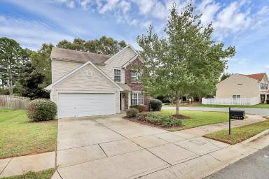 Main picture of 10705 Mountain Springs Dr