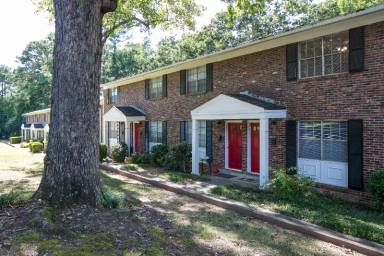 Main picture of 463 Medlock Rd