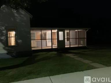 Main picture of 219 N Main St