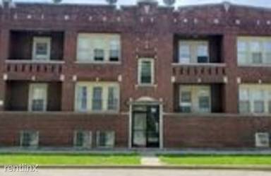 Main picture of 1655 W 61st St