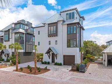 Main picture of 35 Seapointe Ln