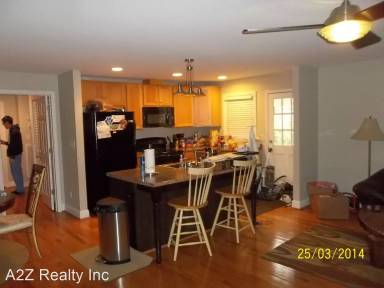 Main picture of 407 Smith Ave