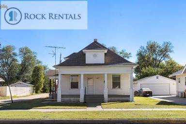Main picture of 417 W 11th Ave