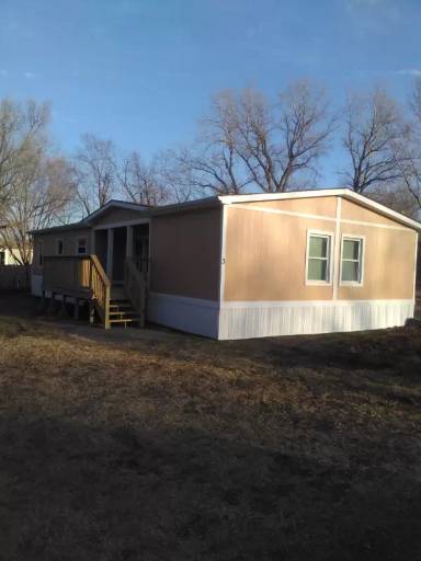Main picture of 300 W Albert St