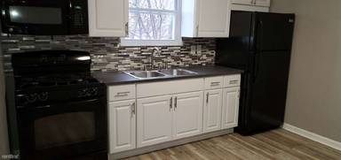 Main picture of 638 Collins Ave