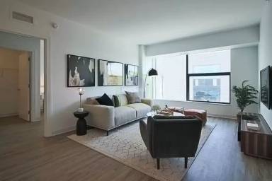 Main picture of 315 S Green St