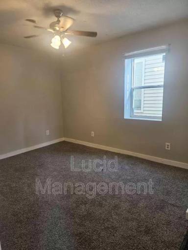 Main picture of 822 S Hancock St