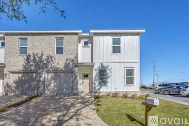 Main picture of 437 Adams Ave