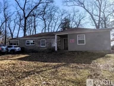 Main picture of 1335 Knollwood Ave