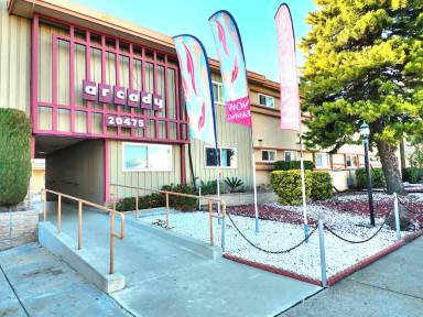 Main picture of 20475 Wisteria St