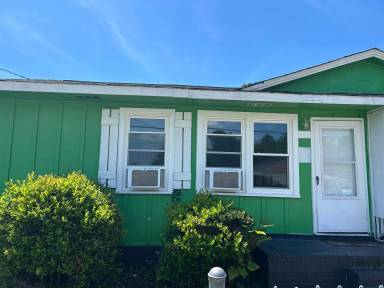 Main picture of 416 Lake Ave