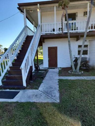 Main picture of 203 5th St