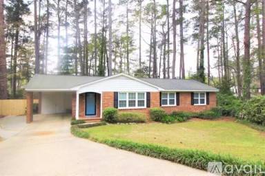 Main picture of 205 Old Church Ct