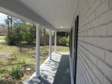 Main picture of 904 W 5th St