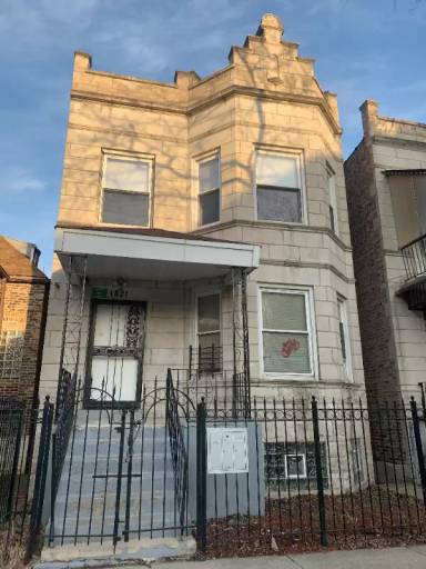 Main picture of 1821 S Avers Ave
