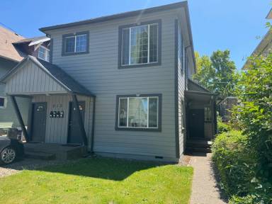 Main picture of 213 NW 11th St