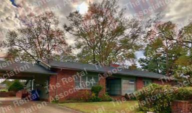 Main picture of 112 E Carolina Ave