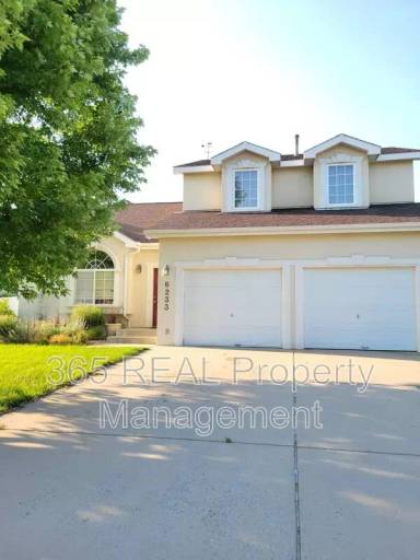 Main picture of 6233 W 3rd Street Rd