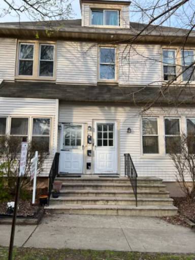 Main picture of 81 E Pleasant Ave