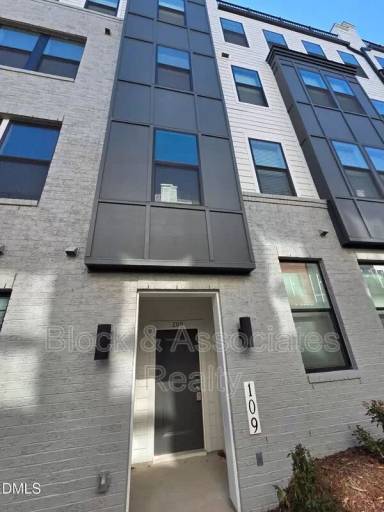 Main picture of 109 Ailey Brook Way
