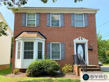 Main picture of 1737 Lakeview Ave