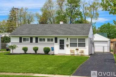 Main picture of 3476 Valerie St