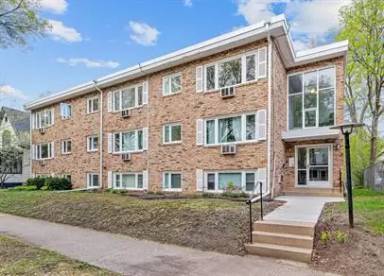 Main picture of 3428 Harriet Apartments