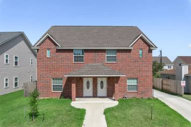 Main picture of 401 Live Oak St
