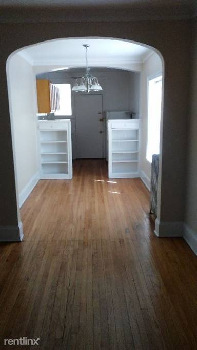 Main picture of 4929 N Whipple St