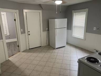 Main picture of 6 Beckman St