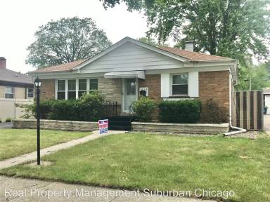Main picture of 1628 Boeger Ave